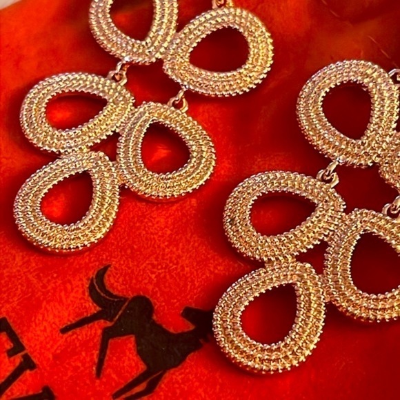 Brand New Chevaux Rose Gold Tone Bold Statement Drop Earrings - Picture 7 of 12